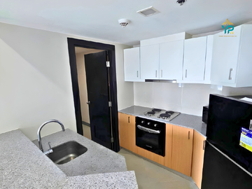 Ready for Occupancy Rent to Own 2 Bedroom unit Uptown Parksuites BGC for Sale by Megaworld near to Uptown Mall Parade and Mitsukoshi Mall Shangrila