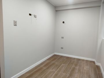 VENTA DE DEPARTAMENTO DE ESTRENO SEGUNDO PISO EN LINCE