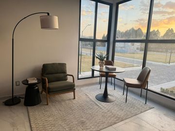 CASA NUEVA EN VISTALAGUA |  4 RECÁMARAS + SALA DE TV | 322 M² DE TERRENO