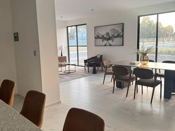 CASA NUEVA EN VISTALAGUA |  4 RECÁMARAS + SALA DE TV | 322 M² DE TERRENO