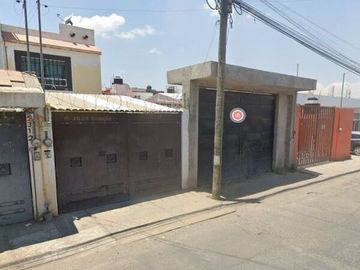 VENTA DE CASA EN C. 117 OTE. 233, HEROICA PUEBLA