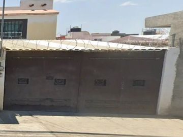 VENTA DE CASA EN C. 117 OTE. 233, HEROICA PUEBLA