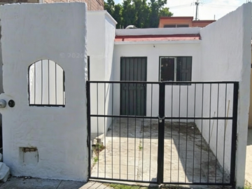 Casa en Venta en Palermo Hacienda Santa Fe Jalisco.– Excelente Oportunidad de Inversión