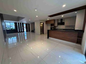 HERMOSA CASA EN VENTA EN FRACCIONAMIENTO LA ANTIGUA CEMENTERA
