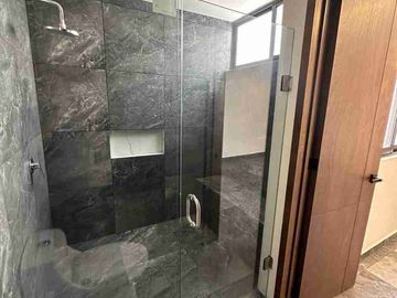 HERMOSA CASA EN VENTA EN FRACCIONAMIENTO LA ANTIGUA CEMENTERA