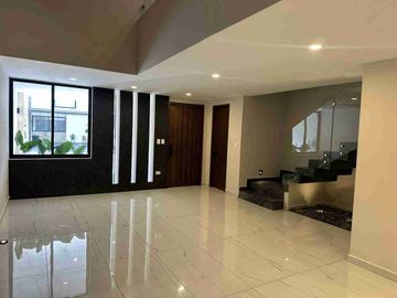 HERMOSA CASA EN VENTA EN FRACCIONAMIENTO LA ANTIGUA CEMENTERA