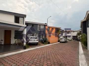 CASA EN VENTA EN JARDINES DEL COUNTRY INT. 44