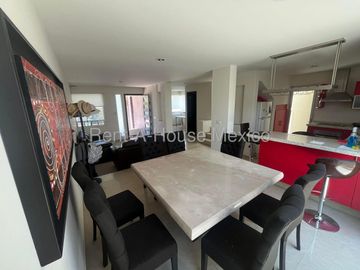 Renta Casa Amueblada en El Mirador 3 Recamaras 3 Baños Estudio Patio Privado