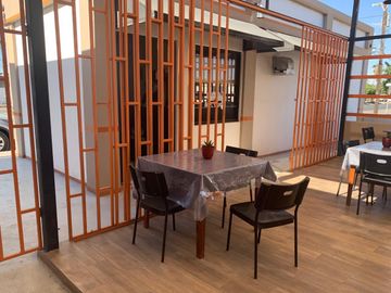 PLAZA DE LOCALES COMERCIALES EN VENTA