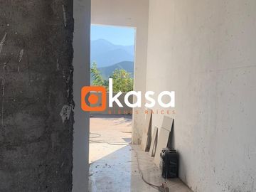 Casa en Venta – Club de Golf La Herradura – Carretera Nacional