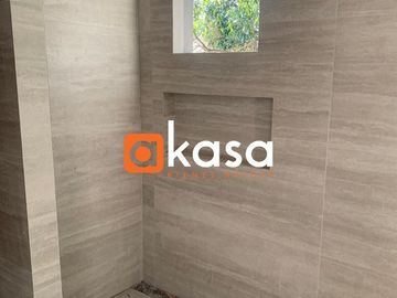 Casa en Venta – Club de Golf La Herradura – Carretera Nacional