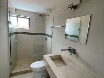 CASA EN RENTA BOSQUE DE LAS FUENTES, MODELO CAPRI, CALIMAYA, A UNOS MIN DE METEPEC
