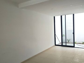 Casa en Venta en Rinconada Coyula, Tonalá | 3 Recámaras
