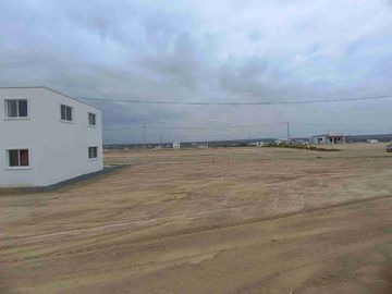 Dos terrenos en venta en Urb Centro de Viajes Vía a la Costa Santa ELENA