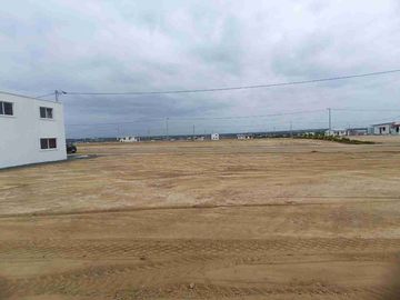 Dos terrenos en venta en Urb Centro de Viajes Vía a la Costa Santa ELENA
