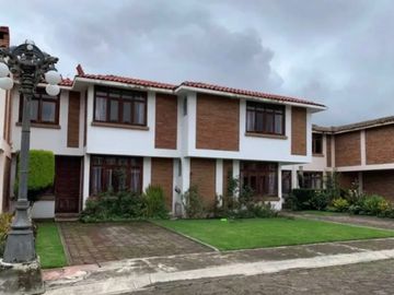 VENTA DE CASA EN JESÚS REYES HEROLES, METEPEC, EDO.MÉX.