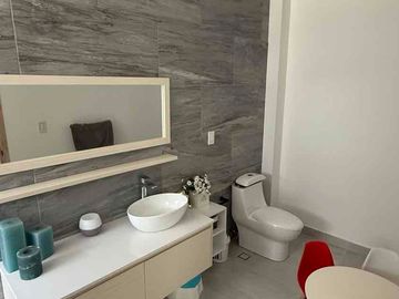Hermosa residencia en renta en sayavedra