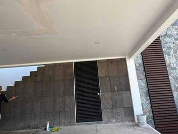 Hermosa residencia en renta en sayavedra