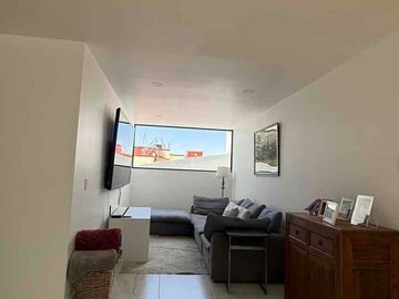 Hermosa residencia en renta en sayavedra