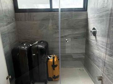 Hermosa residencia en renta en sayavedra