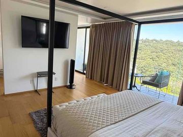 Hermosa residencia en renta en sayavedra