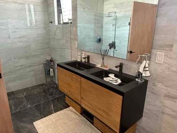 Hermosa residencia en renta en sayavedra