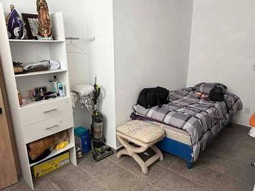 Hermosa residencia en renta en sayavedra