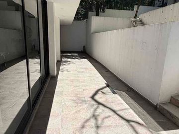 Hermosa residencia en renta en sayavedra