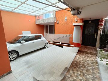 VENTA-AGRADABLE CASA EN COL CAMPESTRE CHURUBUSCO, COY. CDMX