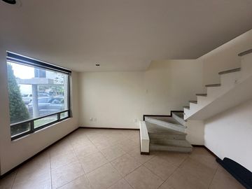 CASA EN RENTA EN BOSQUES DE LAS FUENTES CALIMAYA, ESTADO DE MÉXICO