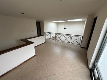 CASA EN RENTA EN BOSQUES DE LAS FUENTES CALIMAYA, ESTADO DE MÉXICO