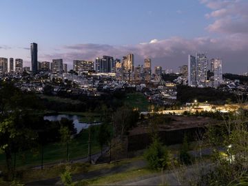 Macrolote comercial 7,332 m2 en residencial con campo de golf, venta Estado de Mexico