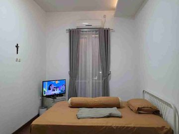 RUMAH  DI PERUM THE EAGLE HILLS MANGUNHARJO TEMBALANG SEMARANG