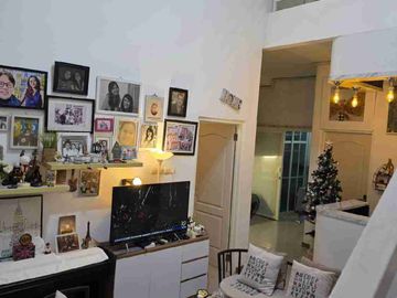 RUMAH  DI PERUM THE EAGLE HILLS MANGUNHARJO TEMBALANG SEMARANG