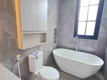 Rumah Baru American Clasic Design Bintaro Jaya sektor.5 Tangerang Selatan