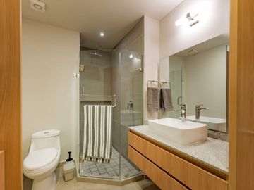 Departamento amueblado en renta en zona real Zapopan