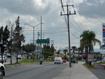 Local en Renta Gasolinera Blvd. Alonso  de Torres y San Juan Bosco, León, Guanajuato