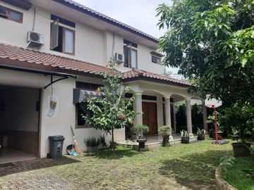 Dijual rumah Perumahan Jati Indah, Cinere, Depok, Jawa Barat View Pinggir Lapangan Golf (Golf view)