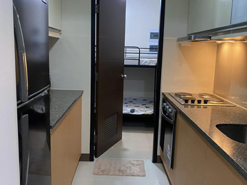 The Ellis Makati, Salcedo Village 2 Bedroom Condo For Sale