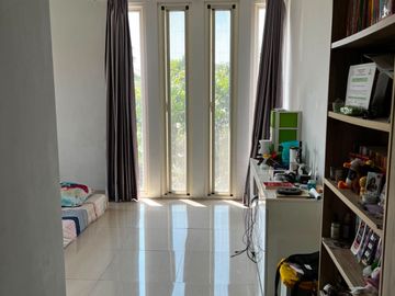 Rumah Citraland dkt woodland alam hijau dan TPR surabaya barat