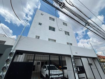 Departamento NUEVO!! en renta cerca de la UAG! 2 recámaras con baño completo.