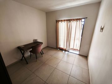 Casa Amueblada en Villa Universidad | Cerca de Puerto Interior y Hospitales