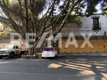 Casa en venta en Colonia Tlalpan Centro II, Alcaldía Tlalpan, CDMX  Ideal para vivir o invertir, 750 m2 de construccion.
