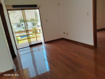 SE ALQUILA CASA DE 4HAB+4 BAÑOS + 2 COCHERAS EN LA PLANICIE ETAPA 2 LA MOLINA