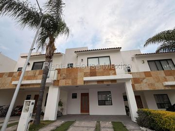 Casa en Renta en Valle de Juriquilla, Qro.