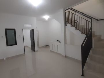 Rumah Baru 5 x 13 Duri Kepa Jakbar dekat tanjung duren