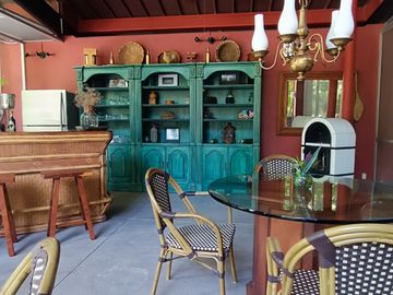 Hotel -casa en venta en  fraccionamiento club de golf Santa Fe, Morelos- 7 recamaras, 13 baños completos