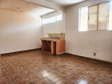 PROPIEDAD CON AMPLIO POTENCIAL Y UBICACIÓN ESTRATÉGICA EN SAN LORENZO, TULA DE ALLENDE.