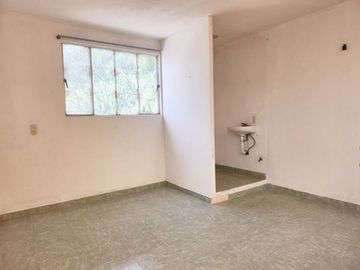 PROPIEDAD CON AMPLIO POTENCIAL Y UBICACIÓN ESTRATÉGICA EN SAN LORENZO, TULA DE ALLENDE.