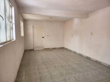 PROPIEDAD CON AMPLIO POTENCIAL Y UBICACIÓN ESTRATÉGICA EN SAN LORENZO, TULA DE ALLENDE.